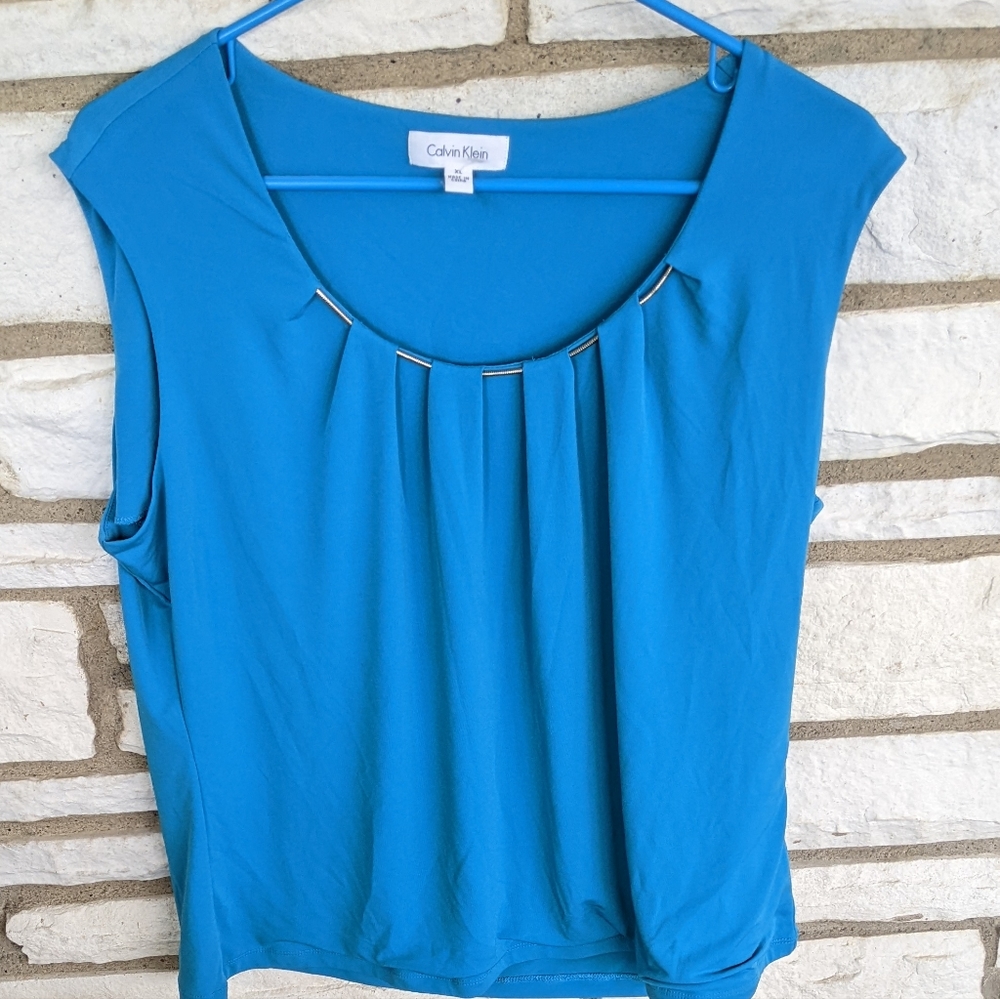 Sleeveless Top